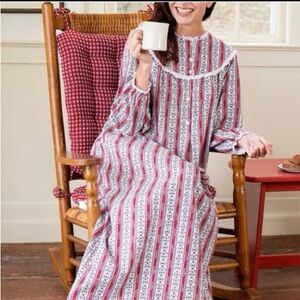 Vintage Lanz of Salzburg Flannel Ditzy Floral Red/Blue/White Midi Nightgown, S